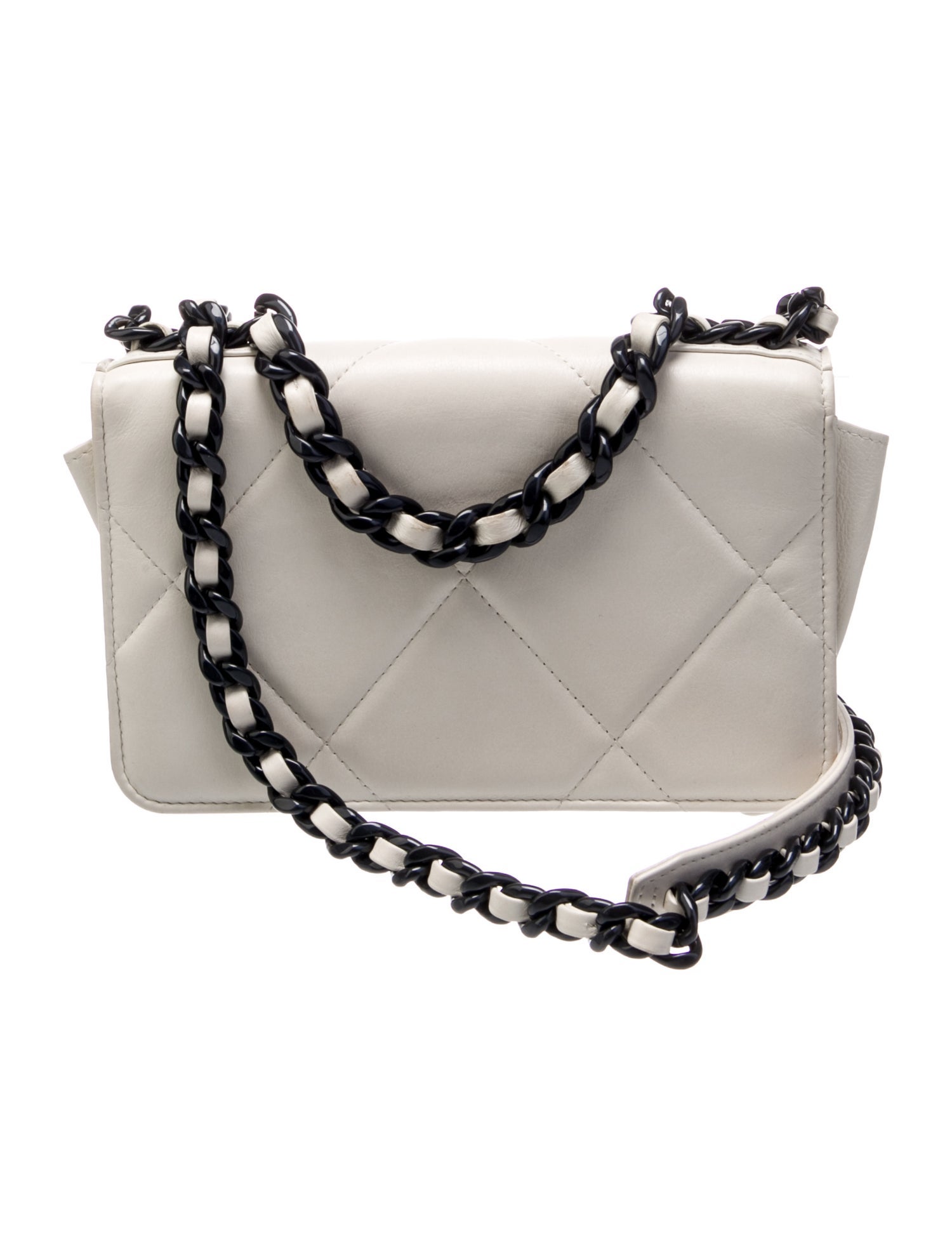 Chanel 19 Wallet On Chain